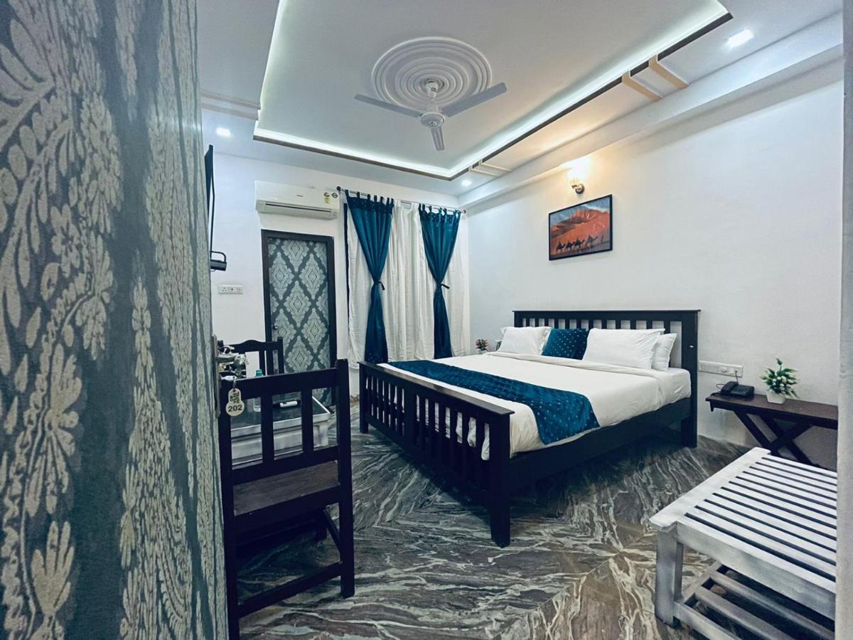 Hotel Canberra 斋沙默尔 外观 照片