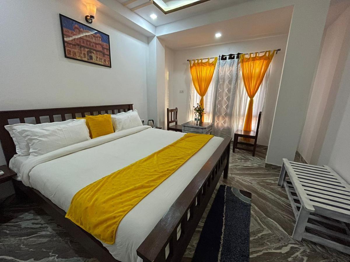 Hotel Canberra 斋沙默尔 外观 照片