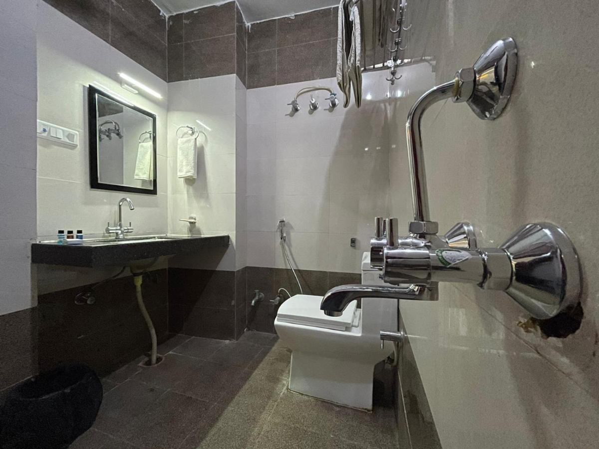 Hotel Canberra 斋沙默尔 外观 照片